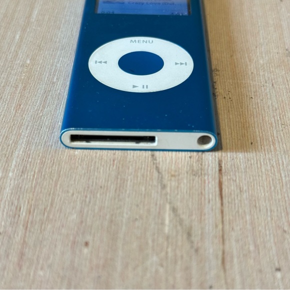 Apple iPod Nano 2ndGen 4GB Silver Model:A1199 Tested Good w/Charg 411 Songs-Read - Picture 3 of 14